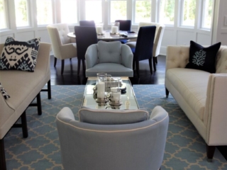DSC03742 white and blue shades in living area