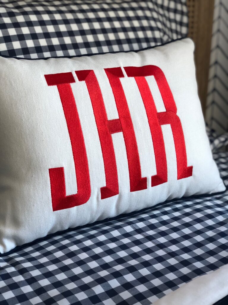 Personalized bed pillow
