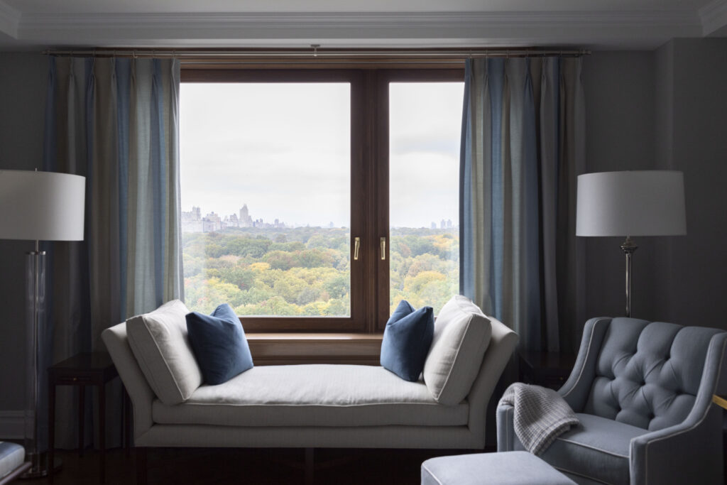 Central park large window and lounge