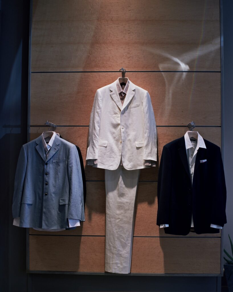 Suit display Massimo Bizzochi Store