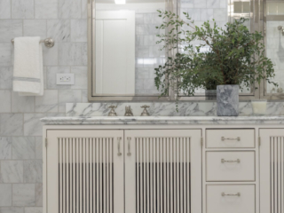 Double vanity in creme and marble