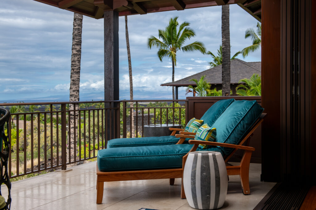 green lounger